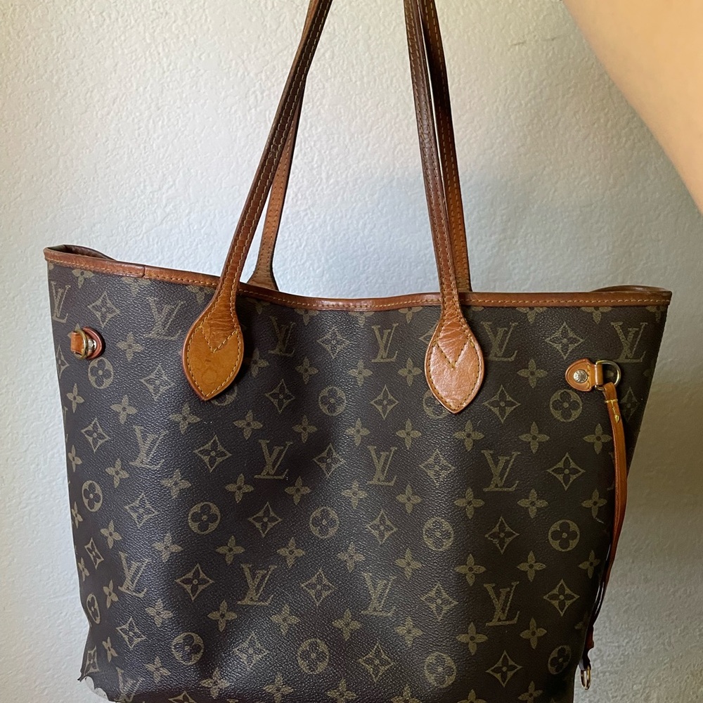 Louis Vuitton Brown Neverfull MM Tote Iconic Monogram